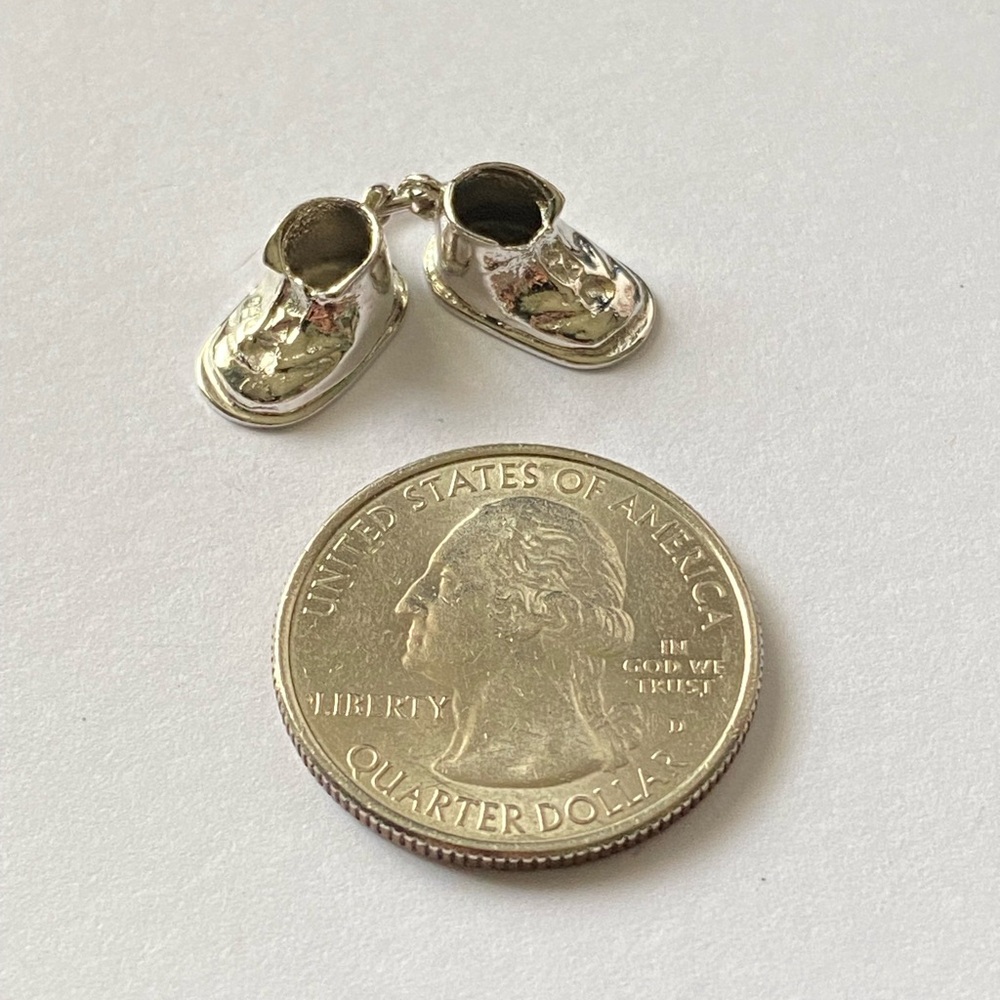 Sterling Silver Baby Shoe Charm Signed M&M Baby Shoes Charm - Picture 3 of 6
